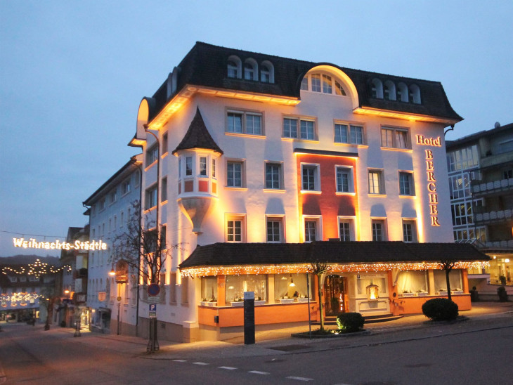 Hotelansicht Winter