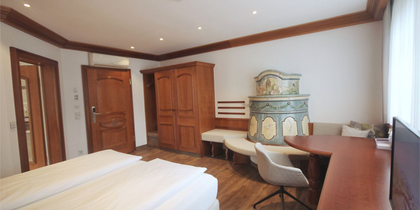Standard Doppelzimmer 305 im Hotel Bercher in Waldshut-Tiengen.
